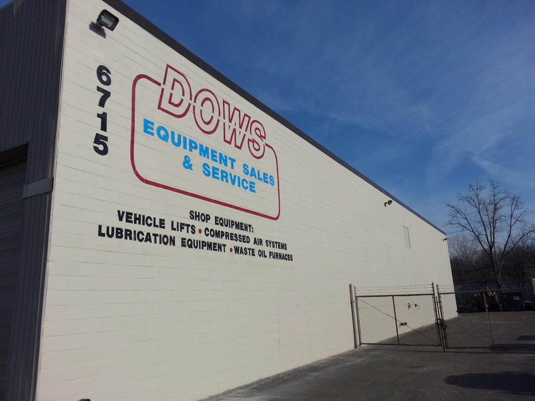 Michigan Family Owned Garage Equipment Company | Dows Equipment Services - Dows_Building