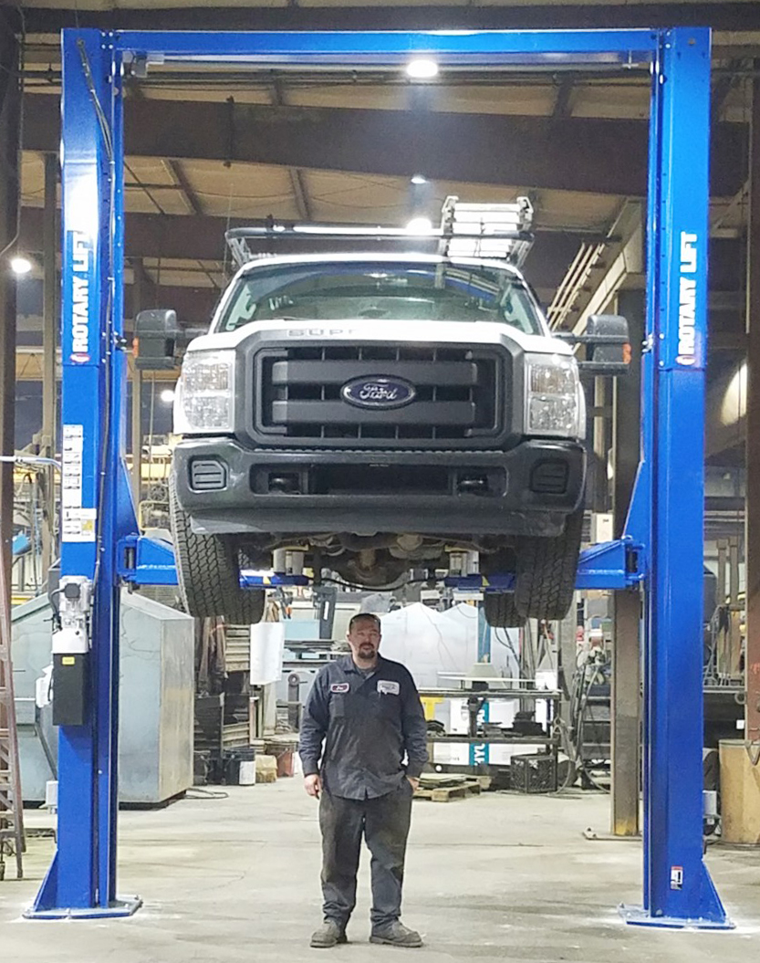 Michigan Car Lifts Post Lifts For Garage Dows Equipment Services
